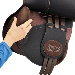 Wintec Pro Jump Saddle with HART